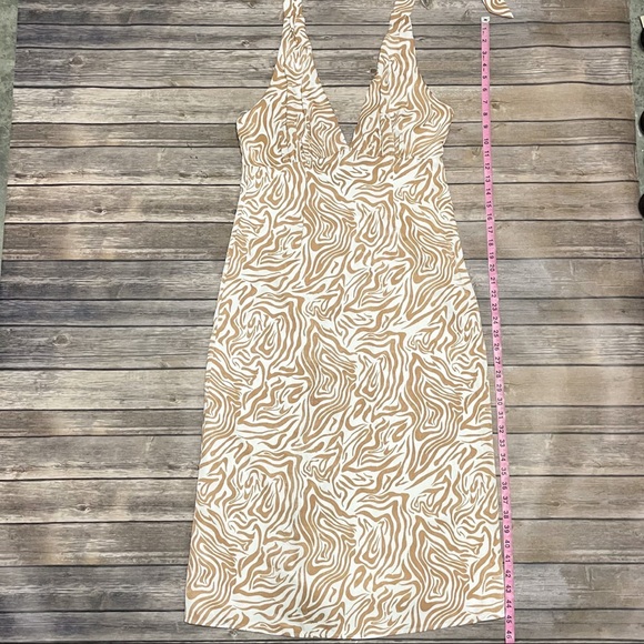 Song Of Style Jude Ivory Tan Halter Midi Backless Dress Medium Swirl Print - Picture 11 of 12